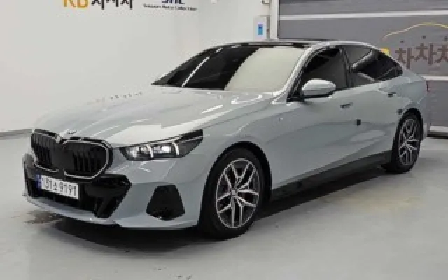 인천개인회생자동차구입 5시리즈 (G60) 520i 매물 사진 17 - 2024/02 28,025km